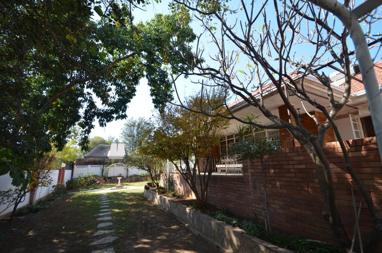 Paradisegarden Backpackers Windhoek Eksteriør bilde