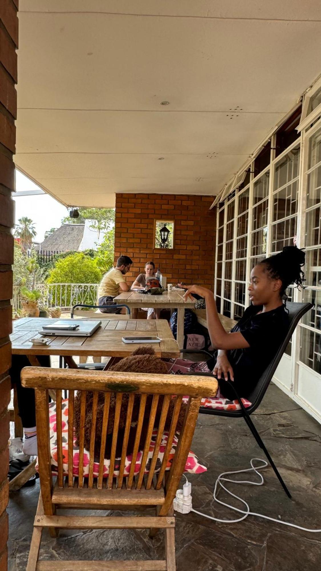 Paradisegarden Backpackers Windhoek Eksteriør bilde